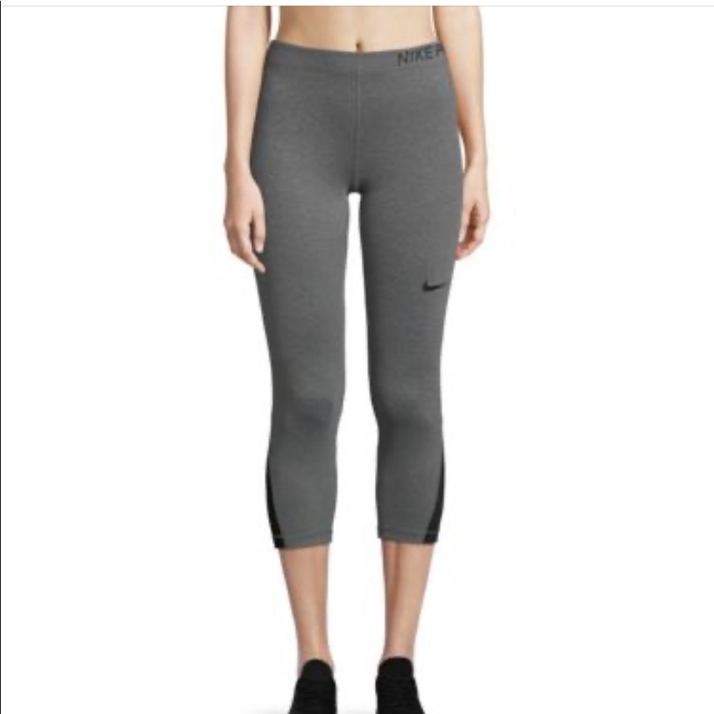 Nike Pro Cropped Leggings